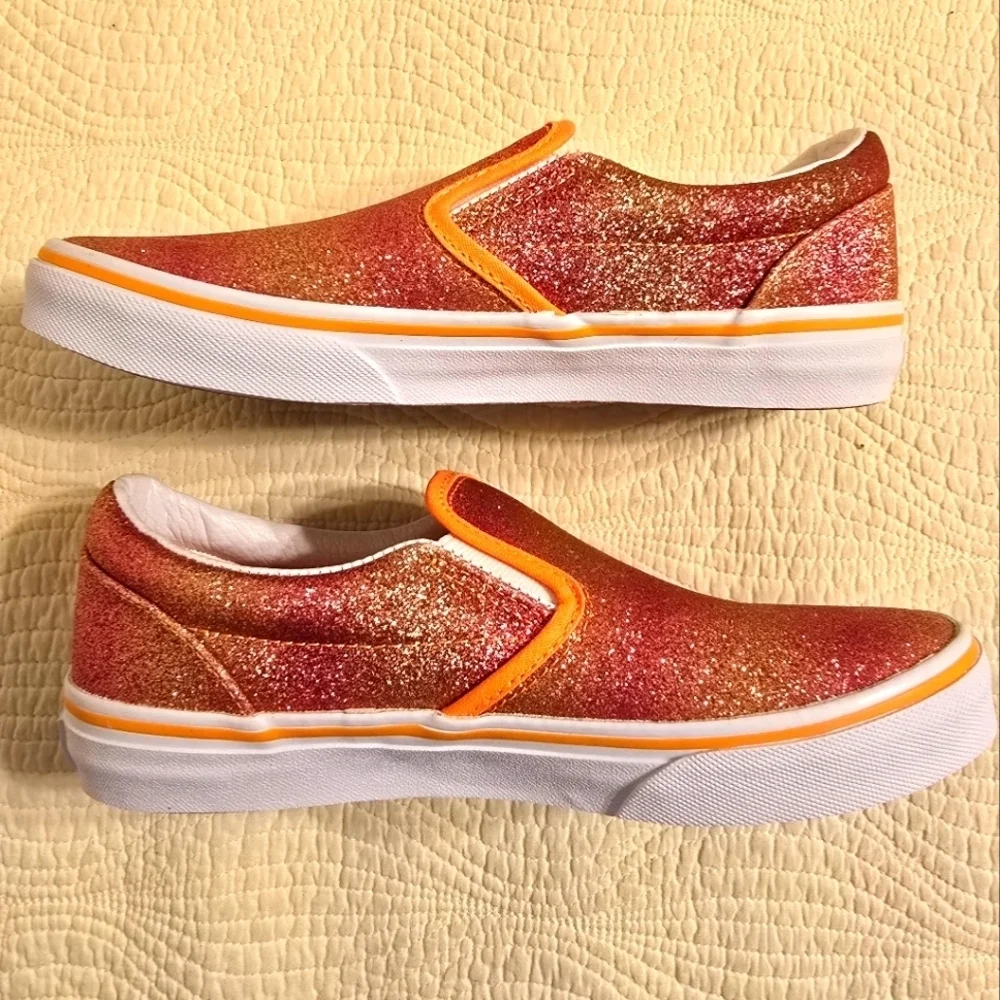 NWT Vans Girls Glitter Classic Slip-On Sneakers